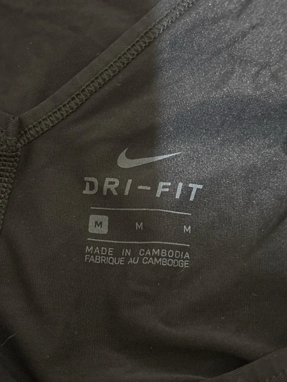 Nike dri fit tank top size medium
